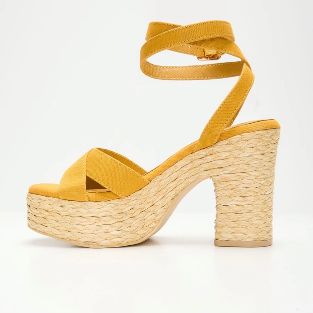 Brand New‼️‼️Yellow Platform Wedge Sandals
